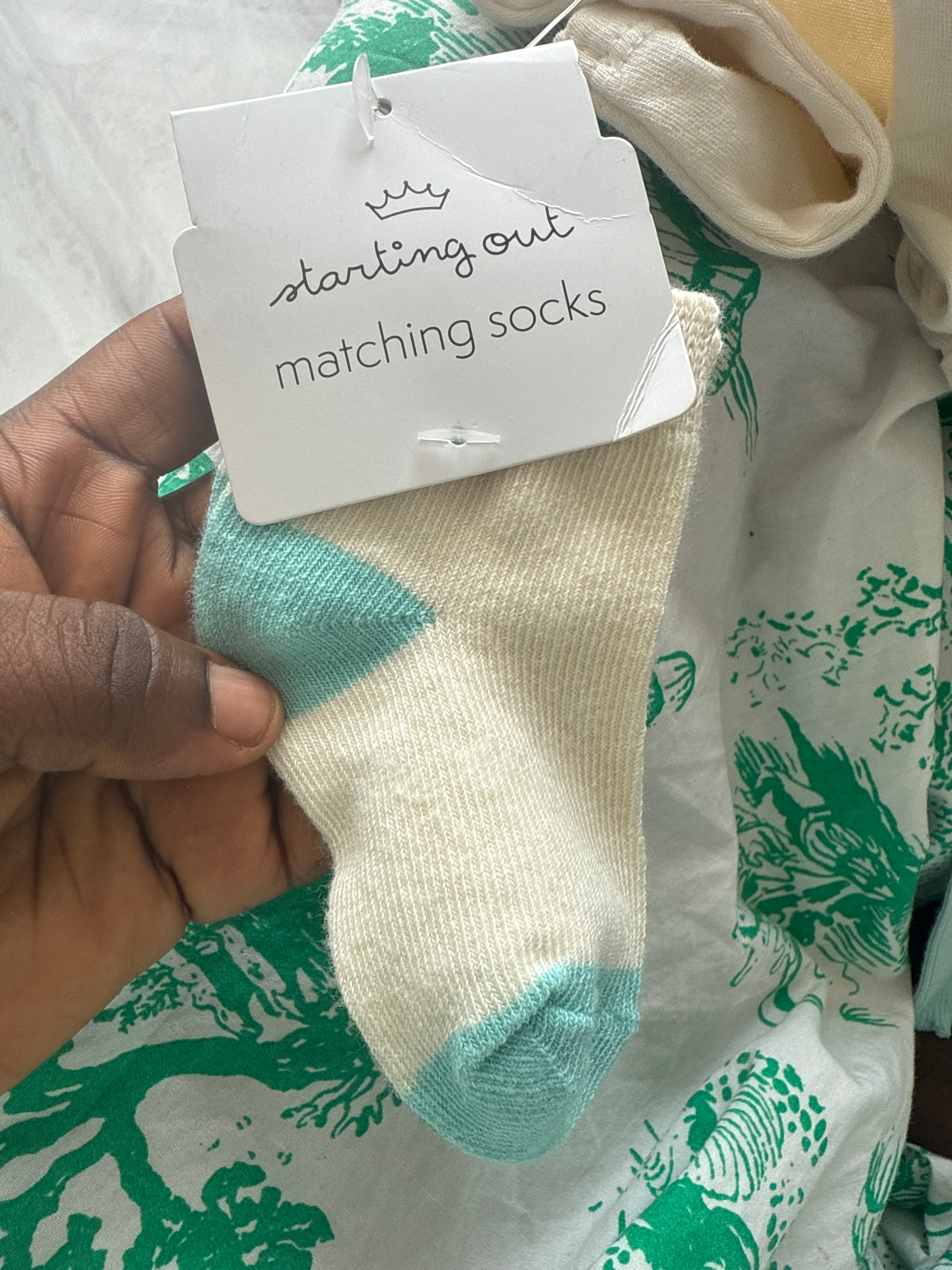 Starting Out 4 Pcs Girl Set With Headband & Sock