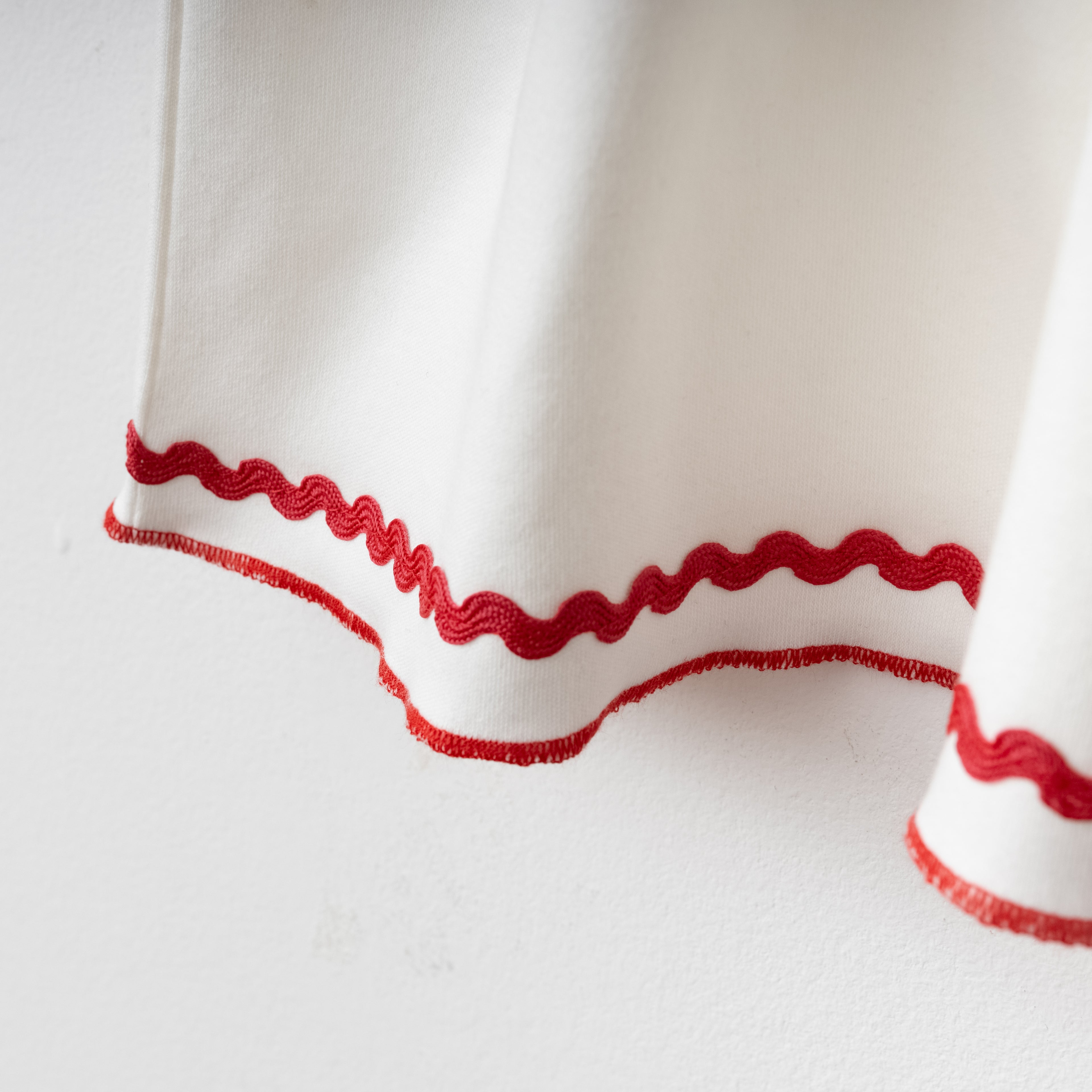 Eslenza Girl White & Red Long Sleeve Dress